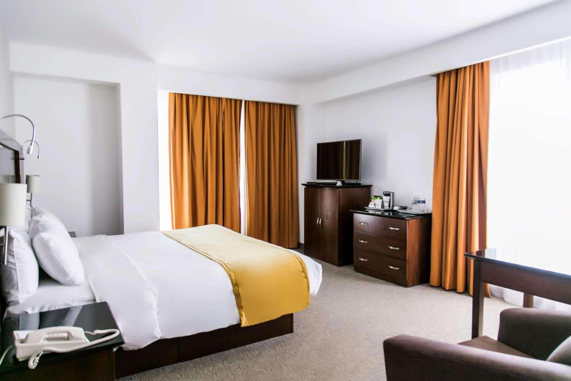 Radisson Poliforum Plaza Hotel Leon Luaran gambar